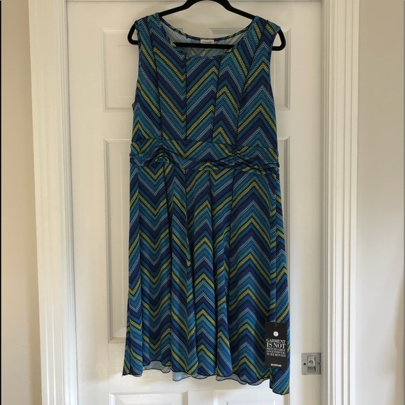 Avenue Dresses & Skirts - Avenue Dress 18/20